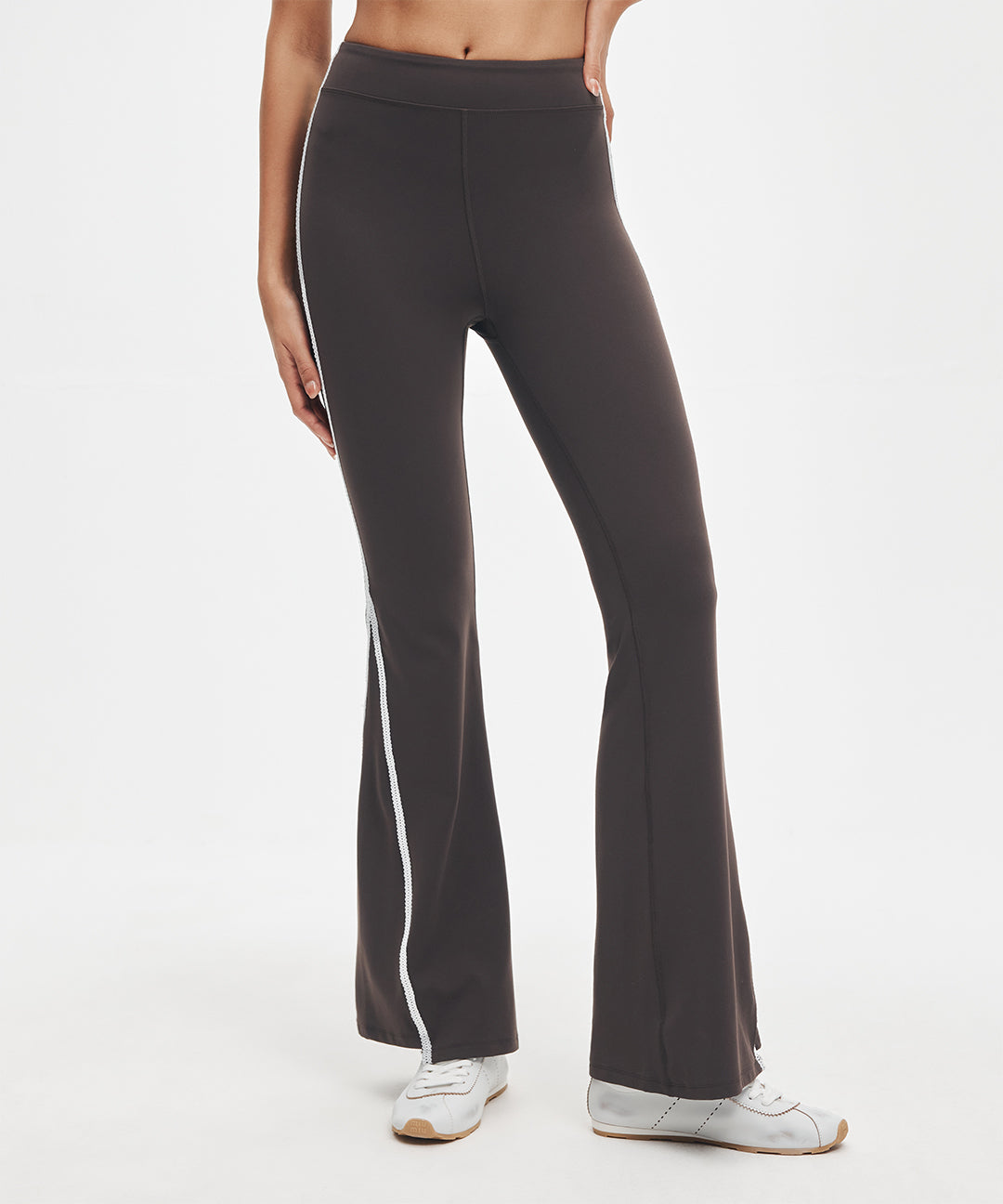 LunaAiry™ Contrast Lace Flared Legging 31.5''